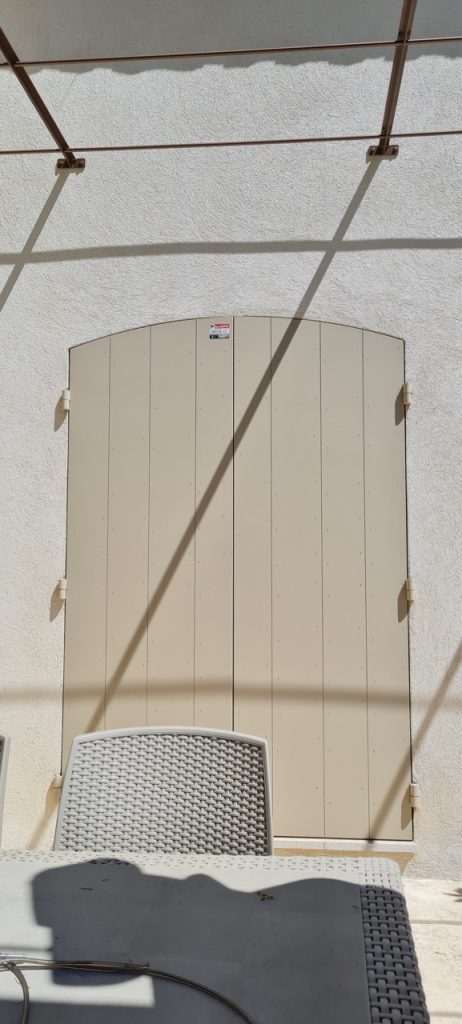 Volet cintré bois sur mesure – Alphabois Aix-en-Provence
