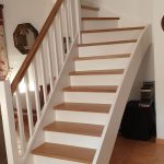 Escalier bois sur mesure blanc et chêne, quart tournant – Alphabois Aix-en-Provence
